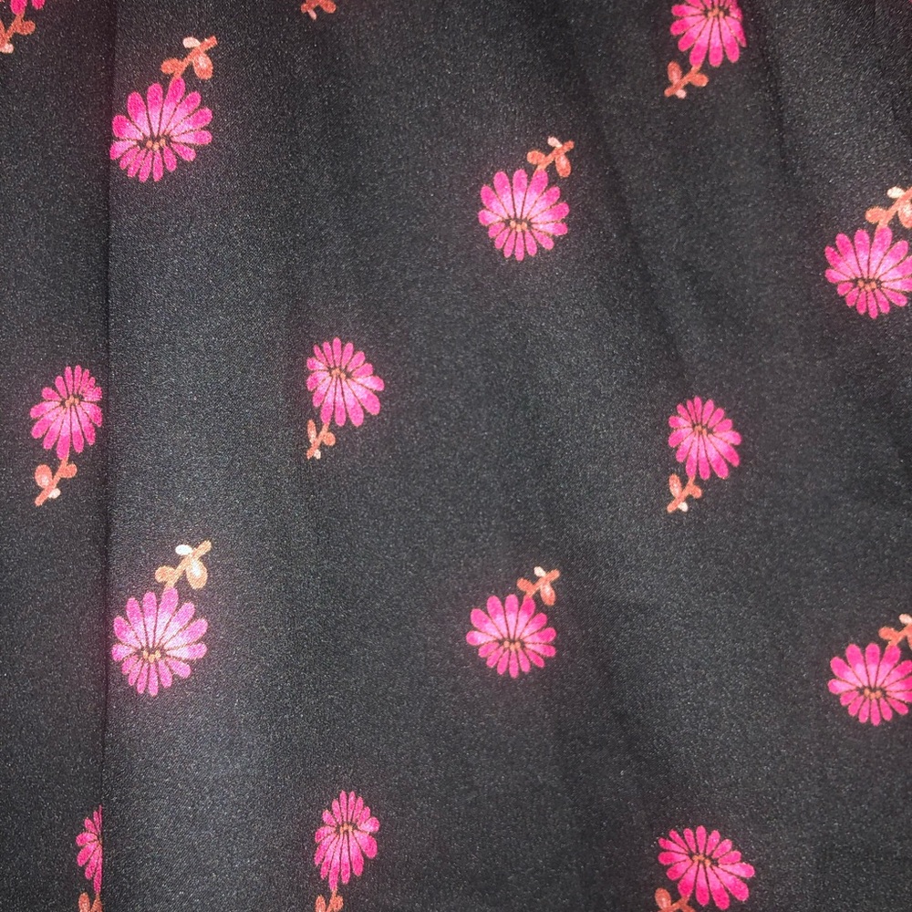 Flowered Ruffle Wrap Top - Picture 4 of 5